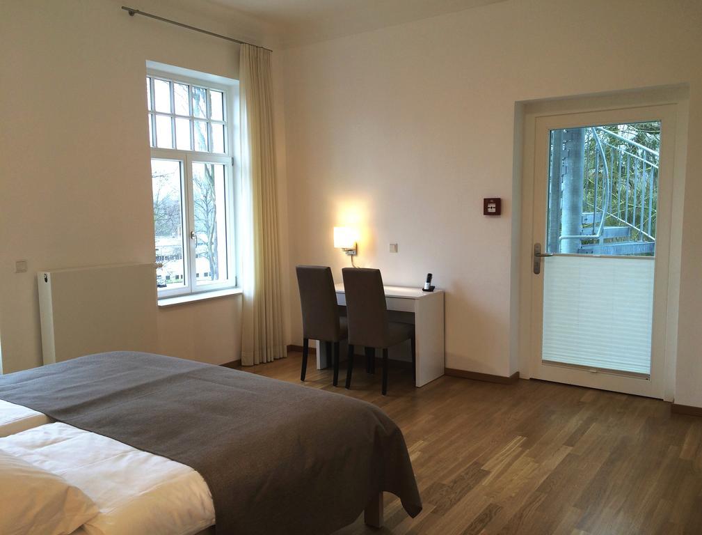 Appartements Am Kurpark Bad Pyrmont Bagian luar foto