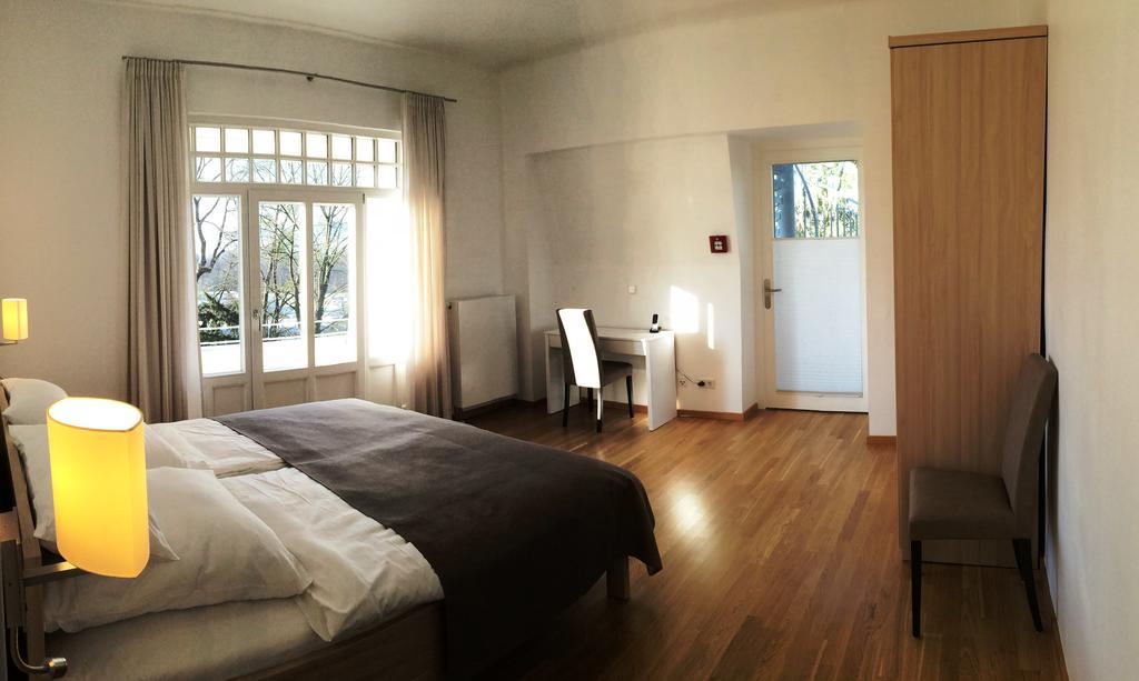 Appartements Am Kurpark Bad Pyrmont Bagian luar foto