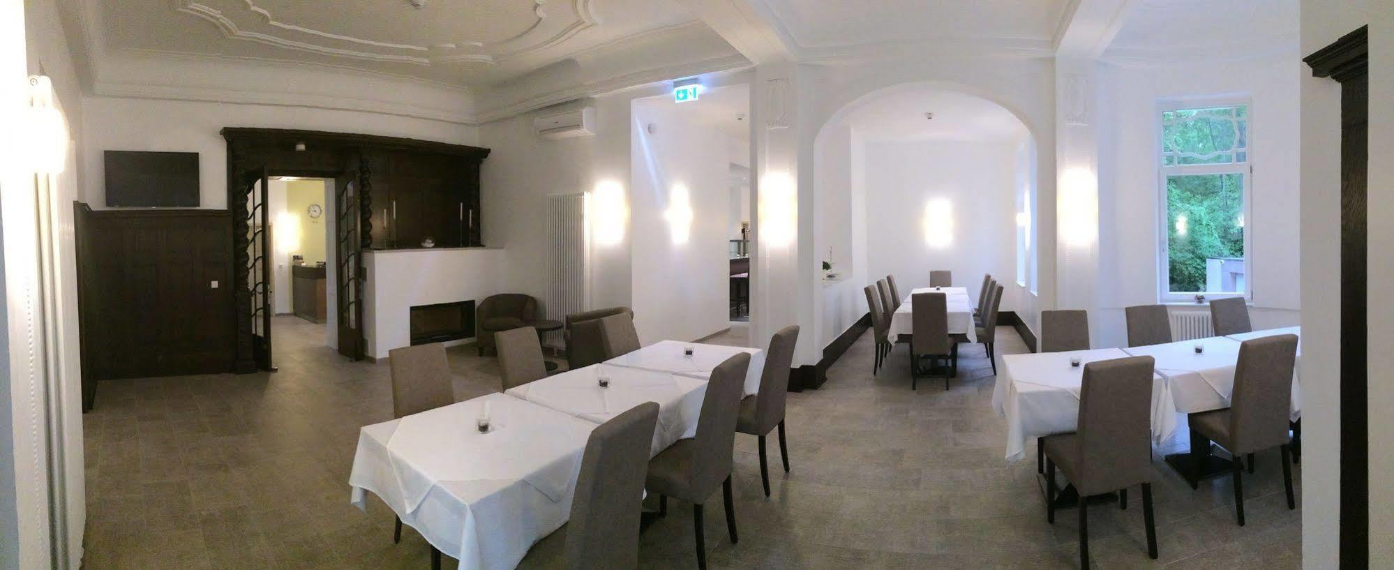 Appartements Am Kurpark Bad Pyrmont Bagian luar foto