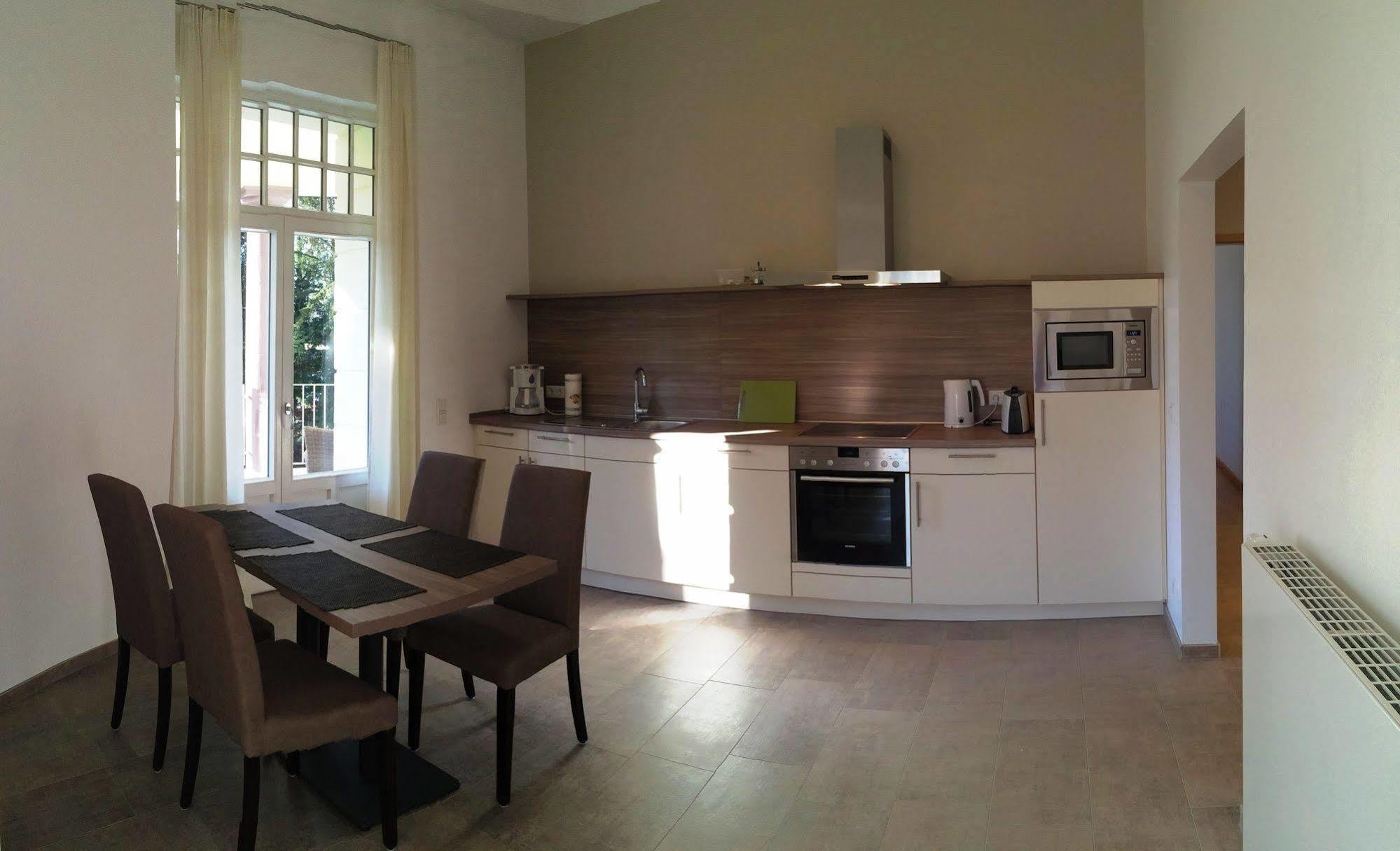 Appartements Am Kurpark Bad Pyrmont Bagian luar foto